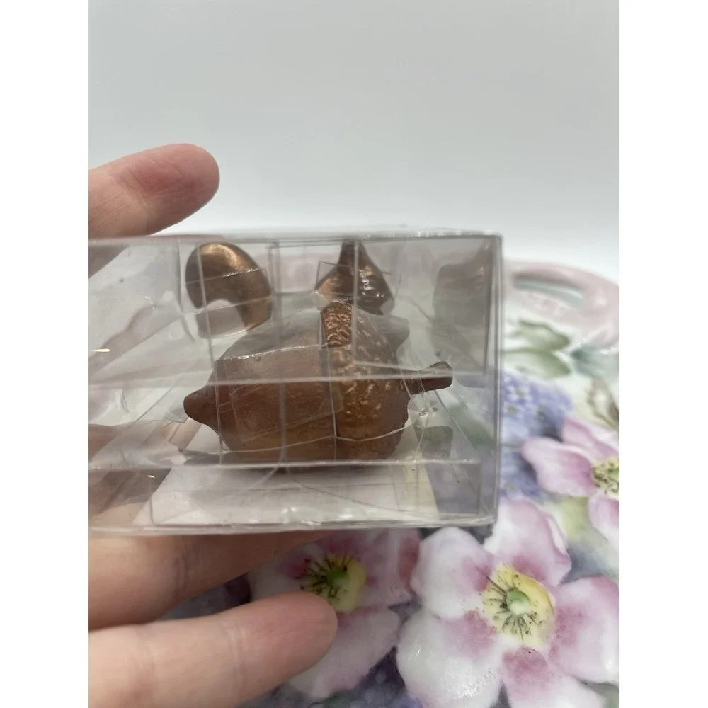 NEW MINI TAPER SQUIRREL AND ACORN CANDLE HOLDER SET OF 2‎ COPPER COLOR  ALUMINUM